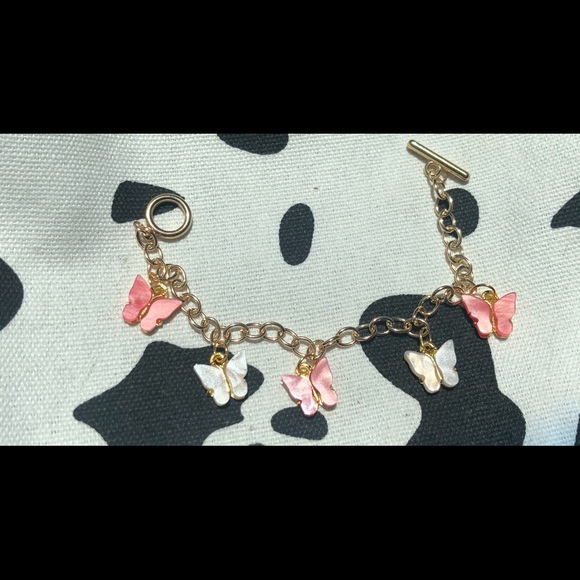 Butterfly effect - Picture 2 of 4